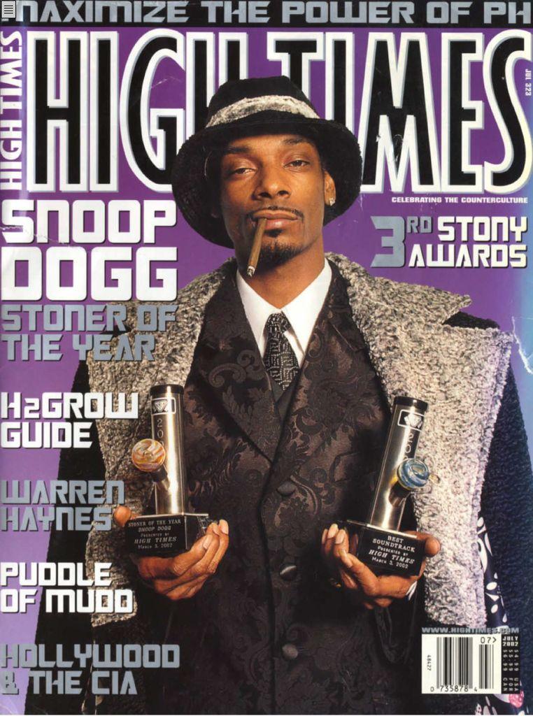 High Times- Stoner of the Year: Snoop Dogg Magazine (Digital)