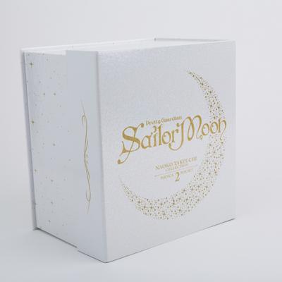 Sailor Moon Manga Box Set Vol. 7-10 (Naoko Takeuchi Collection): With 16 Art Cards, Codename Sailor V, and a Holographic Gift Box Subscription